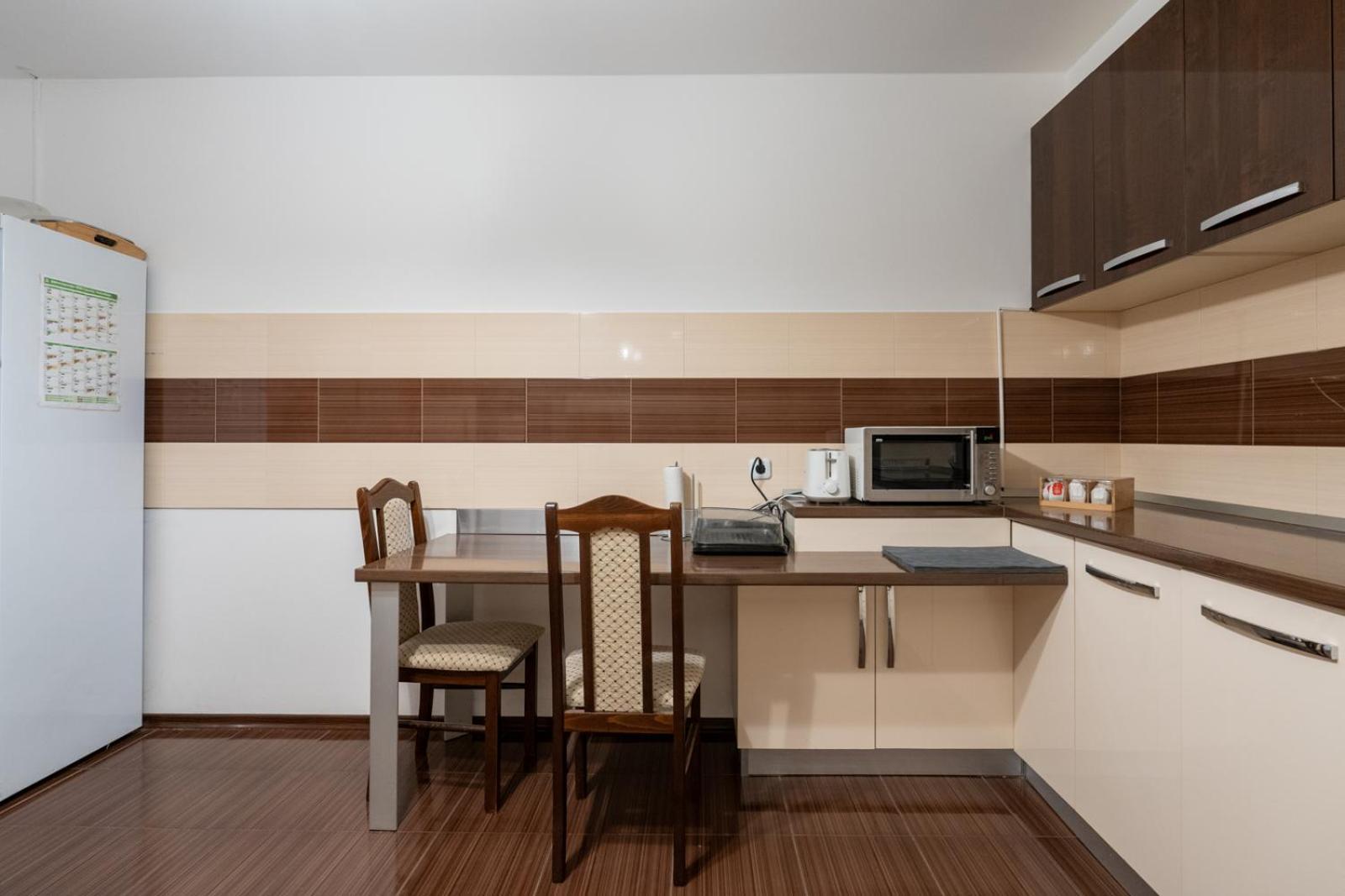 Farawayhomes Aparthotel Near Vienna Airport - Anytime Self Check-In Bruck an der Leitha Kültér fotó