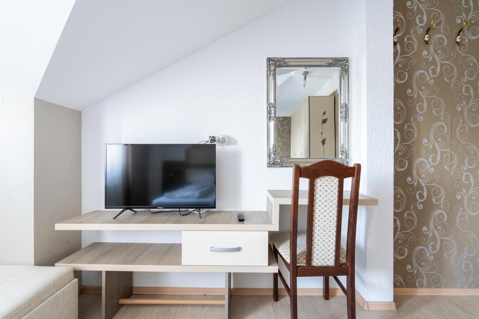 Farawayhomes Aparthotel Near Vienna Airport - Anytime Self Check-In Bruck an der Leitha Kültér fotó