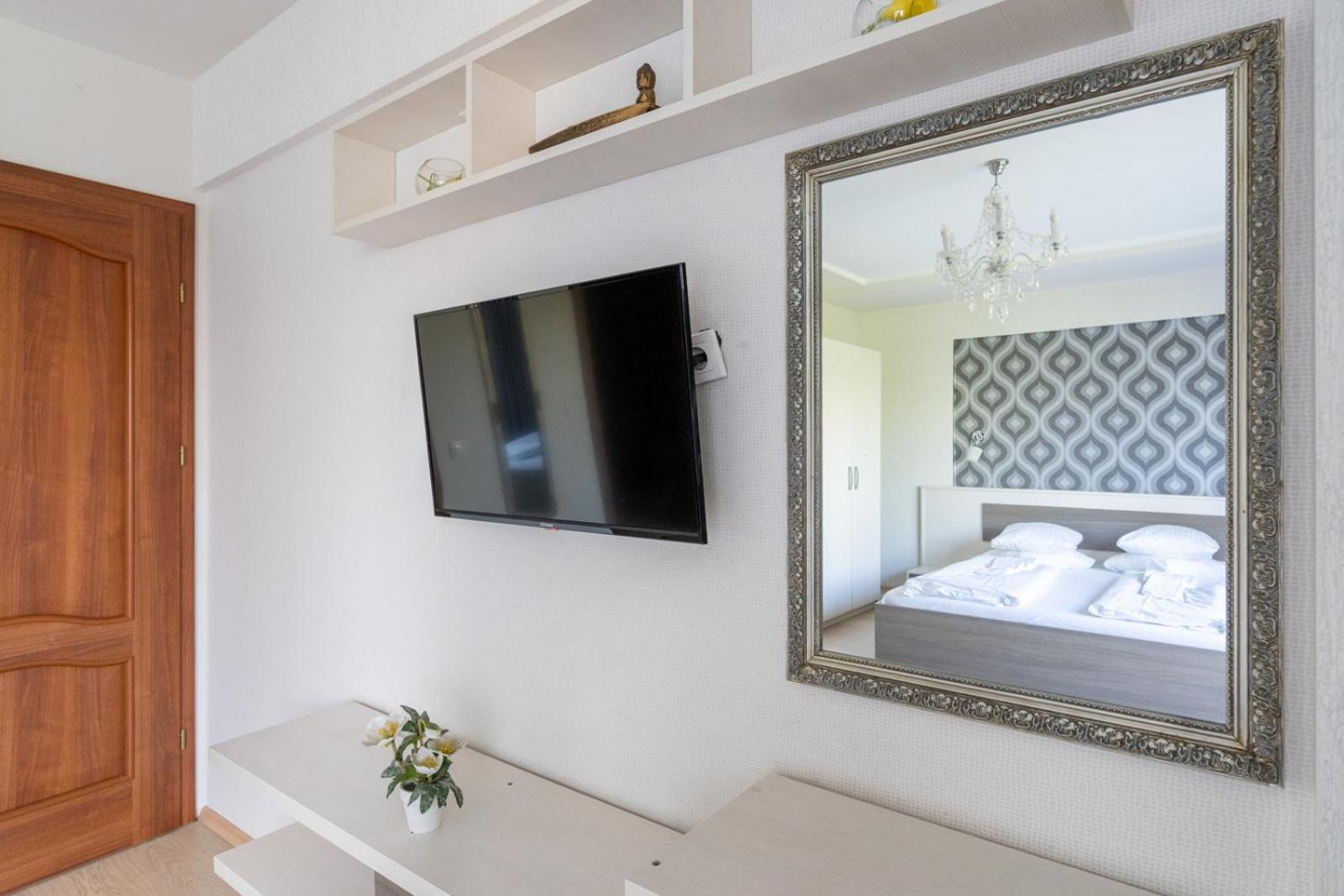 Farawayhomes Aparthotel Near Vienna Airport - Anytime Self Check-In Bruck an der Leitha Kültér fotó
